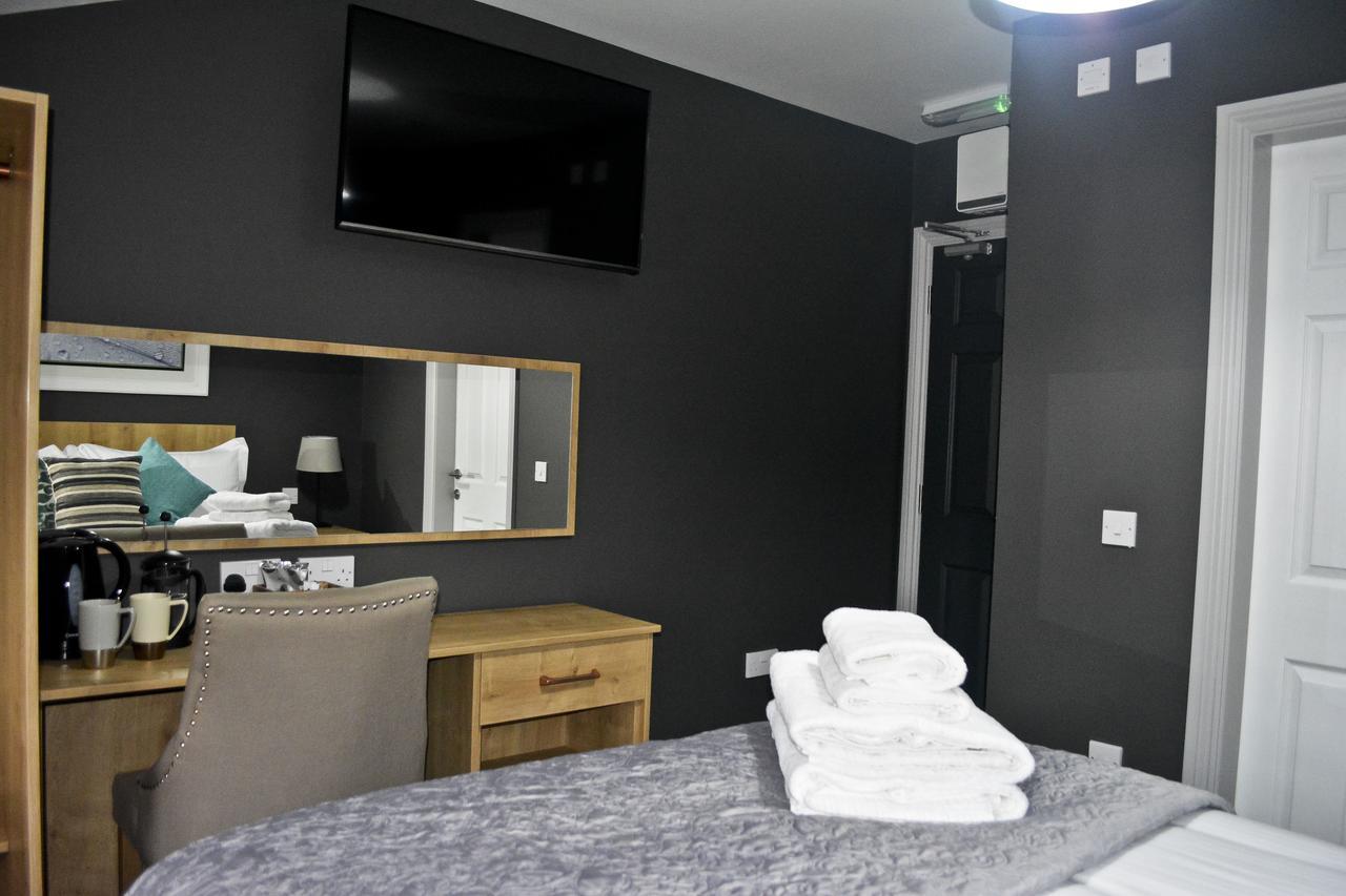 Bed and Breakfast The Ugly Duckling Телфорд Экстерьер фото